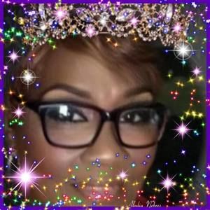 Meet your Posher, Juliette